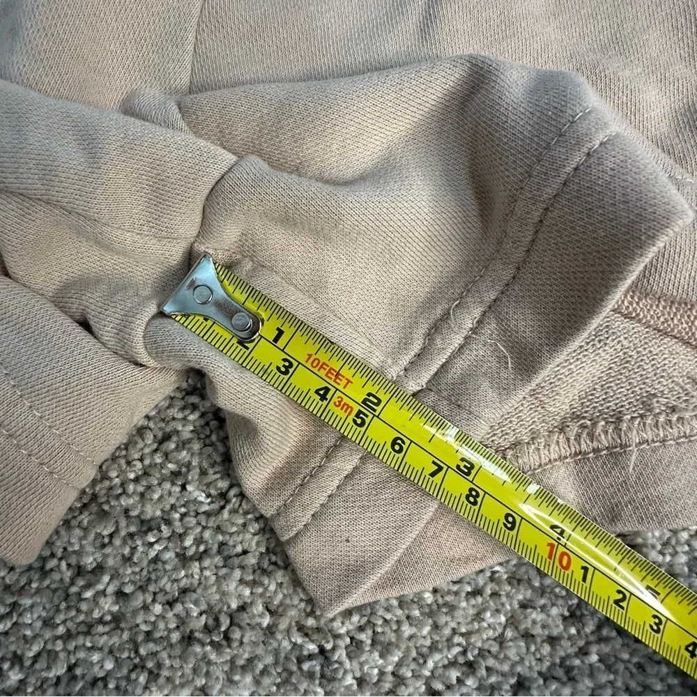 Nike Sportswear Icon Clash Fleece Drawcord Shorts small tan loungewear pockets - Picture 12 of 16